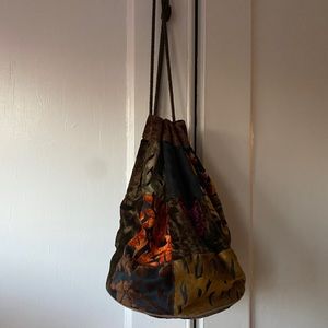 VINTAGE velour bucket bag